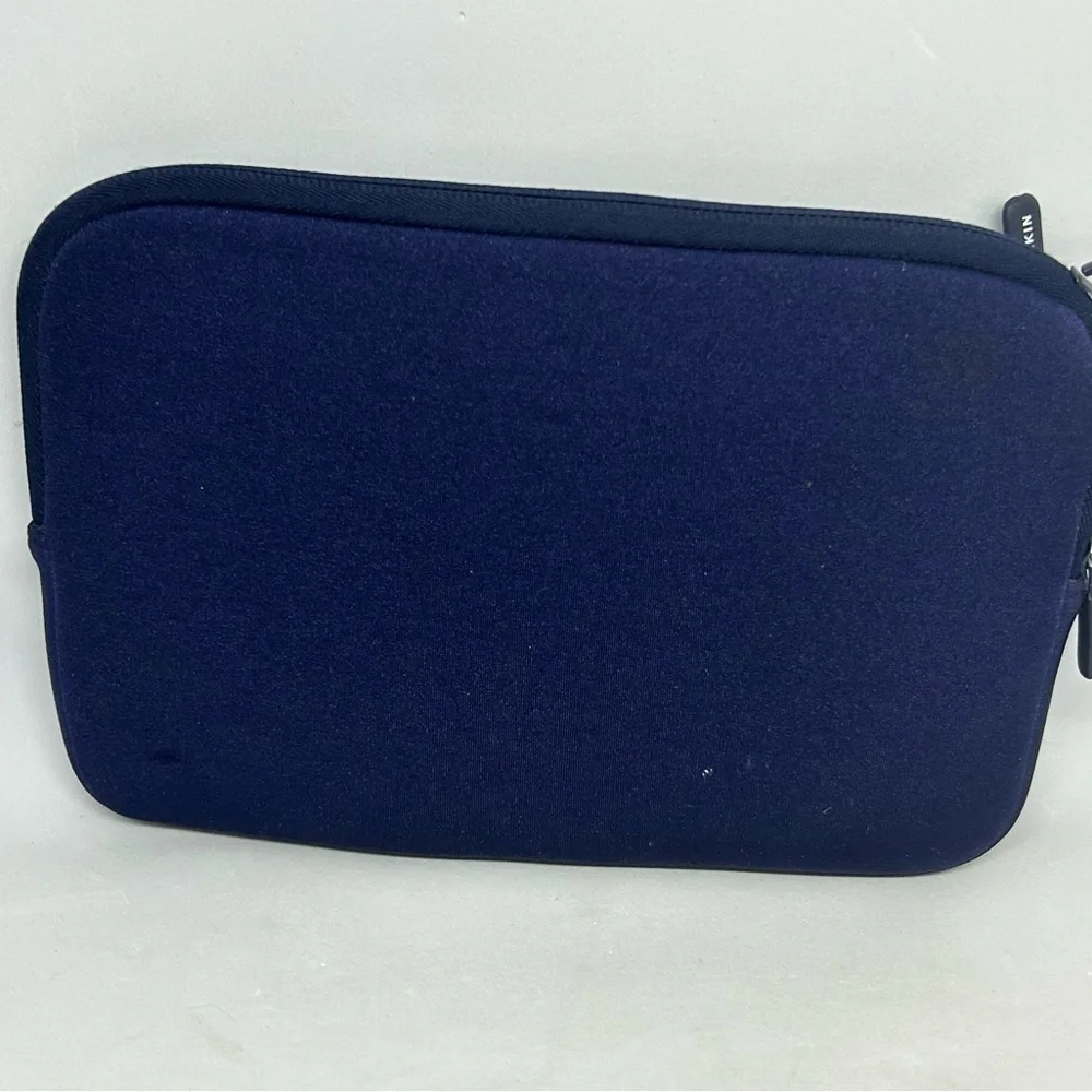 Belkin Dark‎ Blue Universal Pleat Sleeve E-Reader Case F8N401